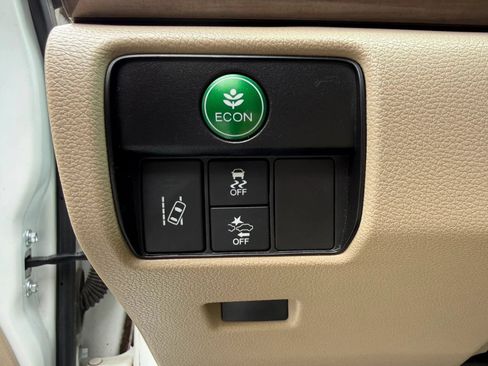 Used 2016 Honda Accord EX-L image 12