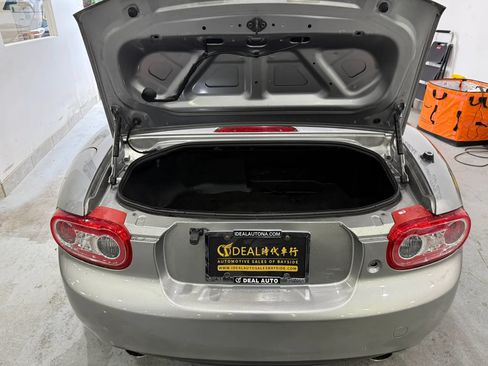 Used 2012 MAZDA MX-5 Miata Touring w/ Suspension Pkg RWD image 15