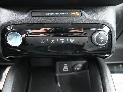 Used 2025 Ford Escape Platinum AWD/4WD image 15