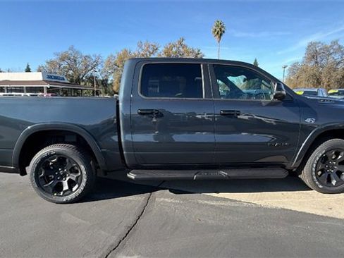 New 2026 RAM 1500 4x4 Crew Cab image 3