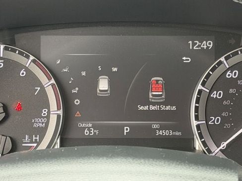 Used 2023 Toyota Highlander XLE AWD/4WD image 16