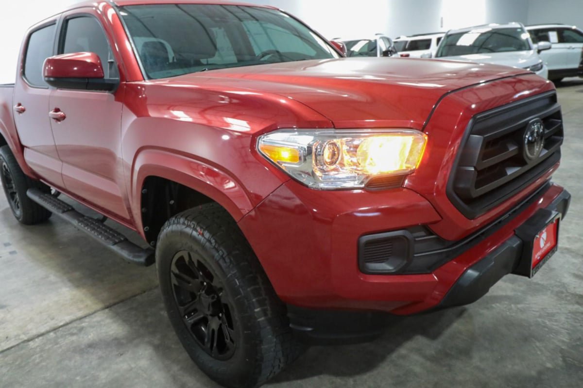 Used 2022 Toyota Tacoma SR w/ SR Convenience Package RWD image 30