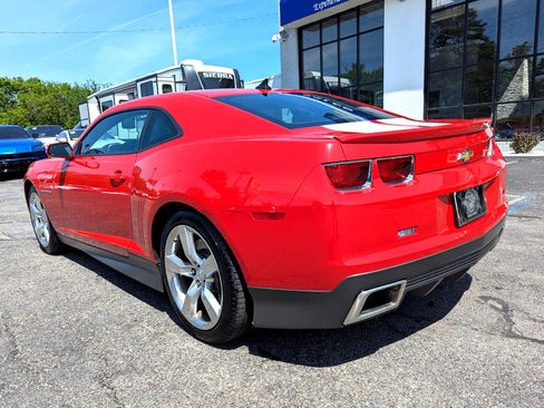 Used 2010 Chevrolet Camaro SS w/ LPO, Ground Effects Package image 10