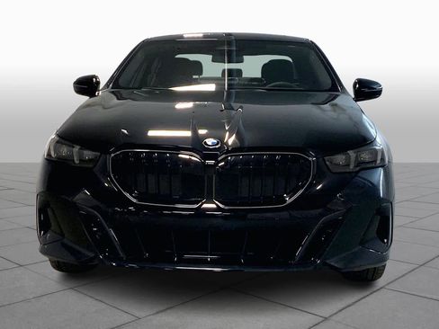 New 2026 BMW 530i xDrive w/ M Sport Package image 3