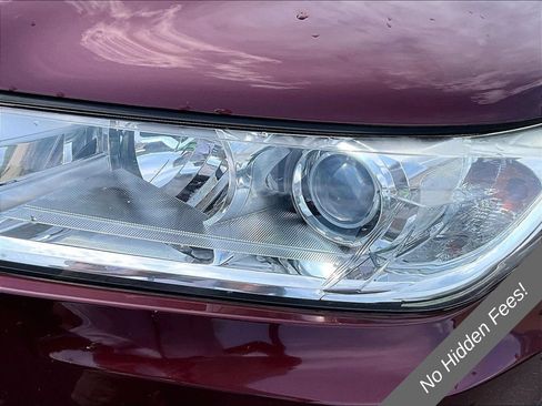 Used 2019 Toyota Highlander LE AWD/4WD image 24