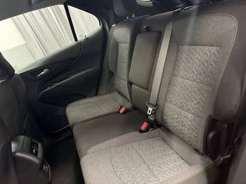 Used 2022 Chevrolet Equinox LT FWD image 12