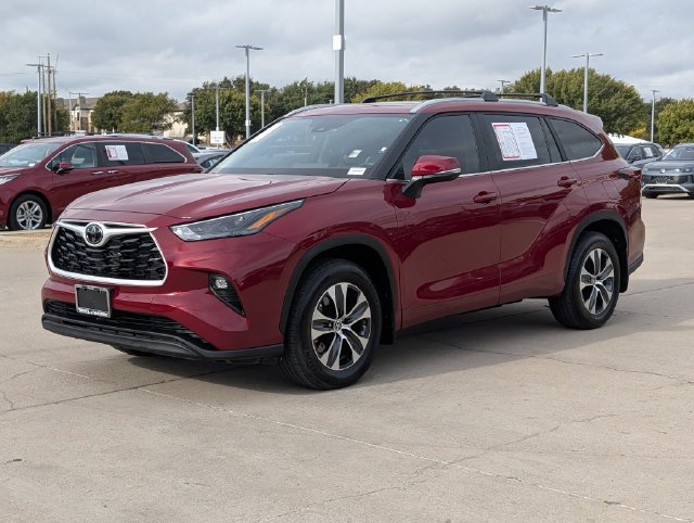 Certified 2026 Toyota Highlander XLE AWD/4WD image 10