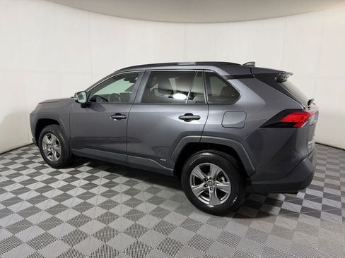 Used 2025 Toyota RAV4 XLE AWD/4WD image 21