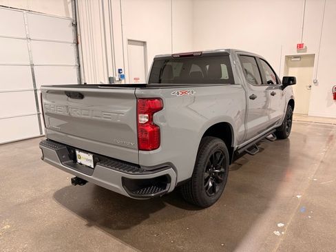 Used 2024 Chevrolet Silverado 1500 Custom image 5