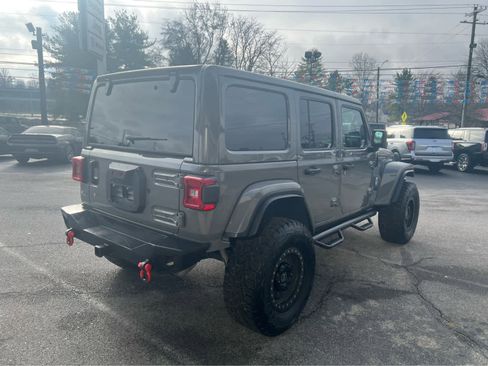 Used 2020 Jeep Wrangler Unlimited Sahara image 6