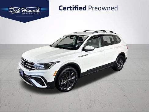 Certified 2023 Volkswagen Tiguan SE AWD/4WD image 1