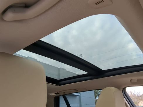 Used 2015 BMW 328i xDrive Wagon image 19