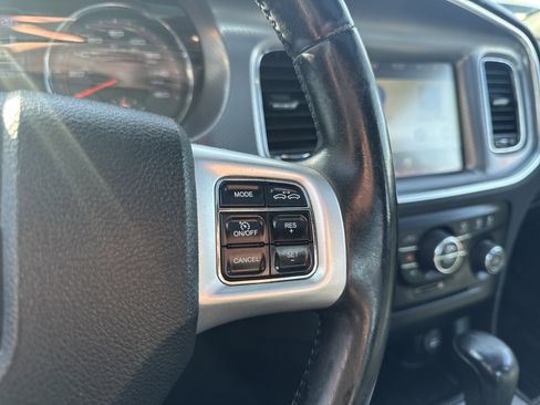 Used 2011 Dodge Charger R/T image 21