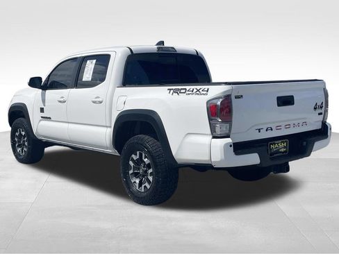 Used 2021 Toyota Tacoma TRD Off-Road w/ TRD Premium Off Road Package AWD/4WD image 5