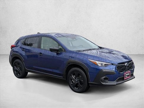 Used 2025 Subaru Crosstrek 2.0i image 3