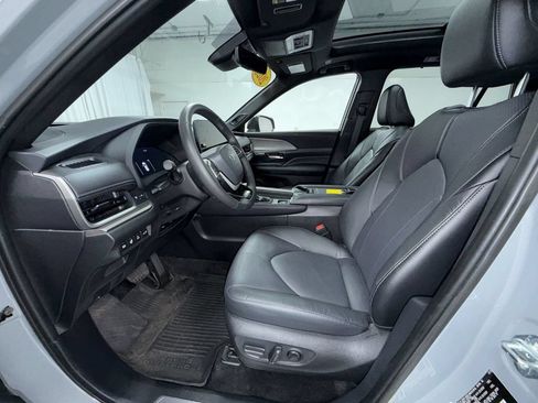 Certified 2025 Toyota Grand Highlander AWD Hybrid image 15