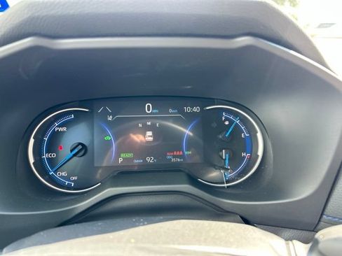 Used 2025 Toyota RAV4 SE w/ Weather Package AWD/4WD image 13