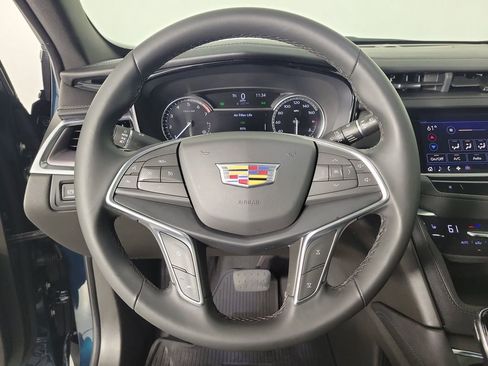 Certified 2024 Cadillac XT5 Luxury FWD image 20