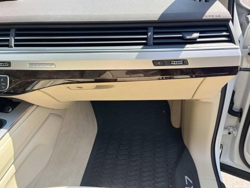 Used 2019 Audi Q7 2.0T Premium Plus AWD/4WD image 30
