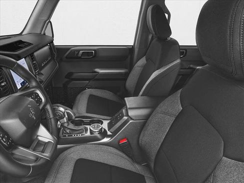 Used 2023 Ford Bronco Big Bend w/ Sasquatch Package AWD/4WD image 6