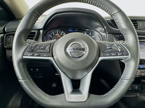 Used 2020 Nissan Rogue SV AWD/4WD image 35
