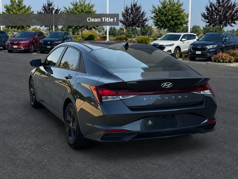 Used 2021 Hyundai Elantra SEL w/ Convenience Package FWD image 3