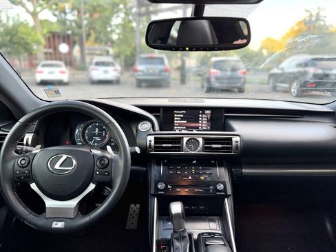 Used 2014 Lexus IS 350 w/ F Sport Package RWD image 9