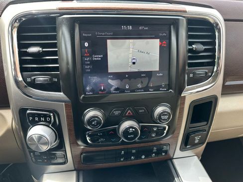 Used 2018 RAM 1500 Laramie w/ Convenience Group AWD/4WD image 20
