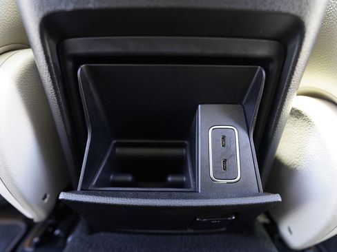 Used 2021 Mercedes-Benz GLE 350 image 12