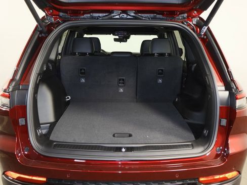 New 2025 Jeep Grand Cherokee Limited image 18