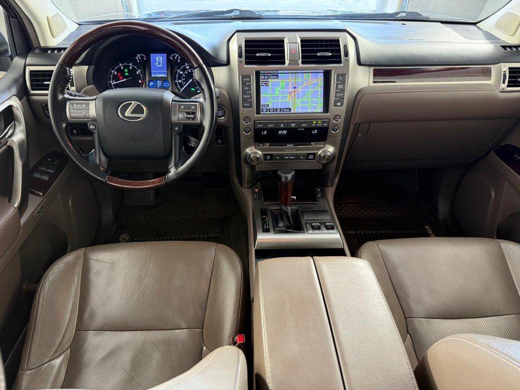 Used 2017 Lexus GX 460 Premium w/ Premium Package AWD/4WD image 19