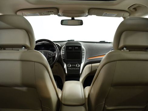 Used 2019 Lincoln MKC Select w/ Select Plus Package AWD/4WD image 17