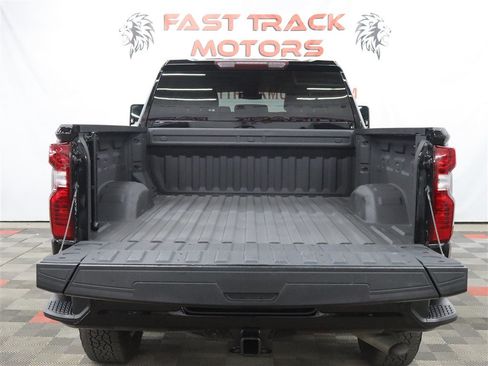 Used 2024 Chevrolet Silverado 2500 Custom w/ Custom Value Package AWD/4WD image 6