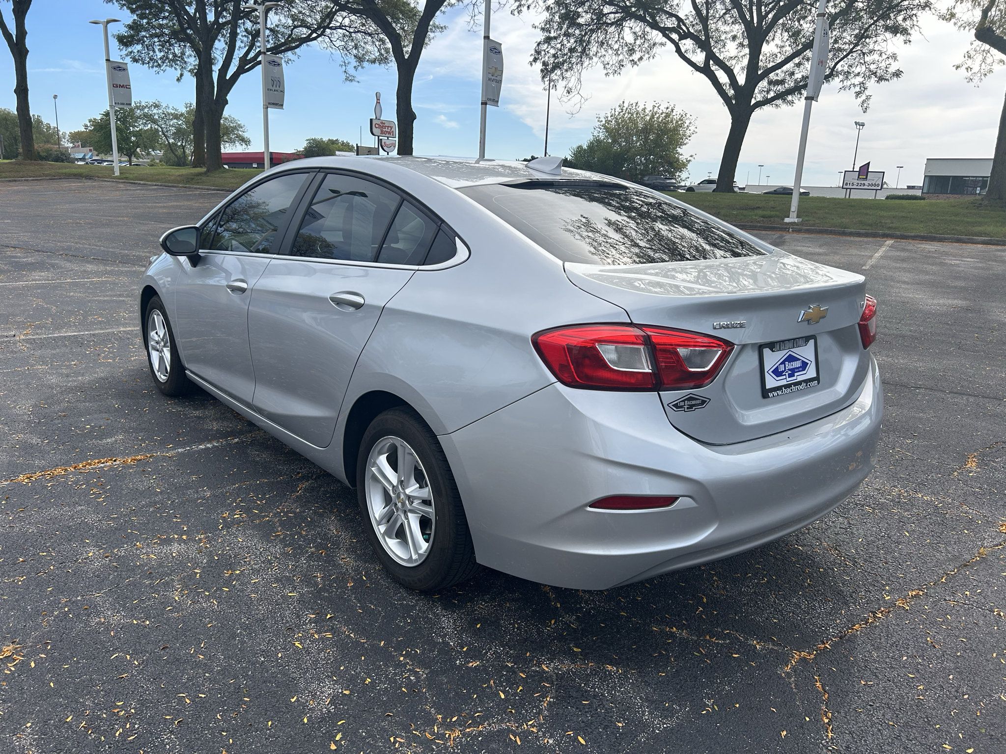 Used 2018 Chevrolet Cruze LT FWD image 5