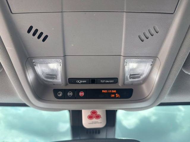 Used 2024 GMC Terrain SLE w/ Driver Convenience Package FWD image 26