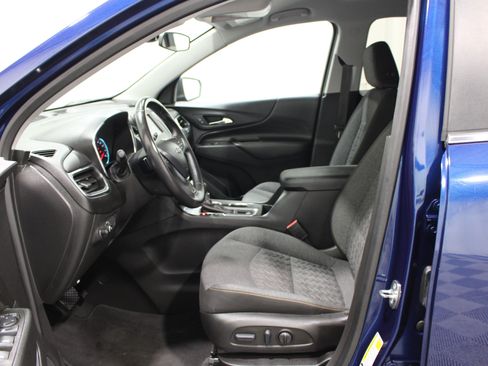 Used 2022 Chevrolet Equinox LT FWD image 3