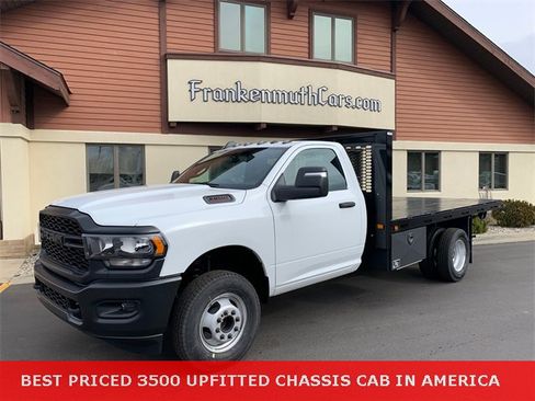 Used 2024 RAM 3500 Tradesman image 2
