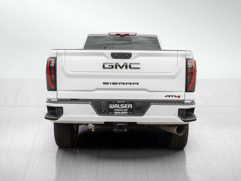 Used 2024 GMC Sierra 2500 AT4 w/ Technology Package AWD/4WD image 5