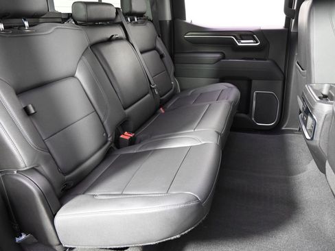 Used 2023 GMC Sierra 1500 SLT w/ SLT Premium Package image 18