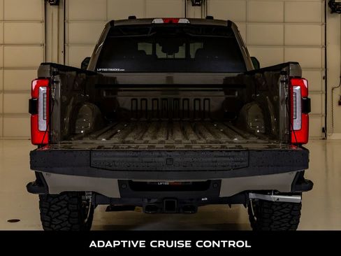 Used 2026 Ford F250 Platinum AWD/4WD image 9