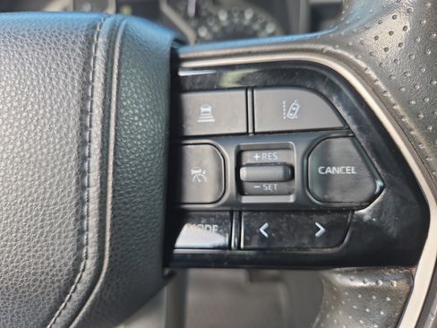 Used 2022 Toyota Tundra SR5 w/ SR5 Convenience Package image 26