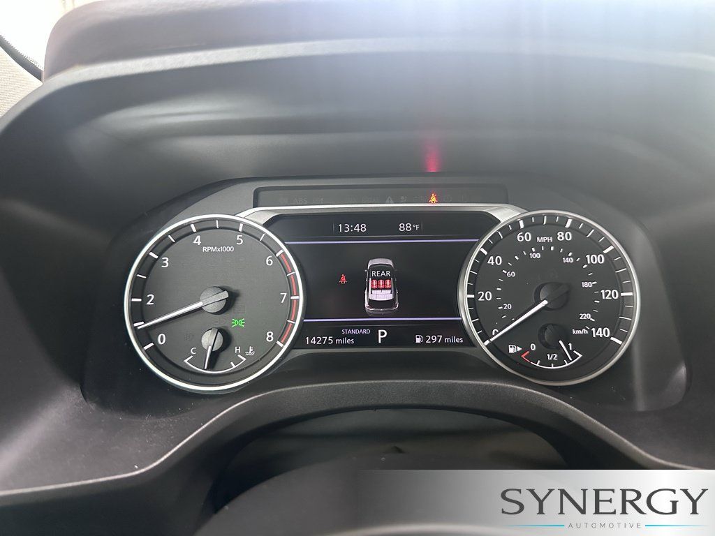 Used 2023 Nissan Rogue S FWD image 16