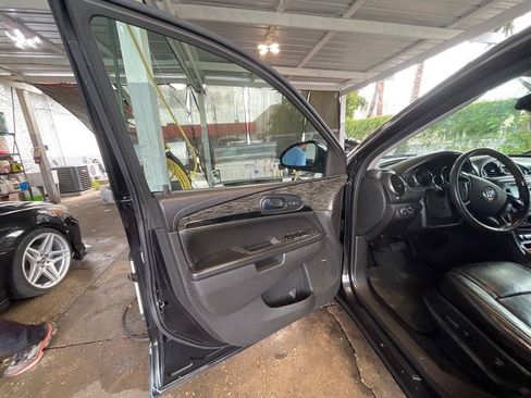 Used 2014 Buick Enclave Premium AWD/4WD image 14