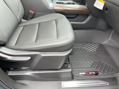 New 2025 Chevrolet Silverado 1500 LT Trail Boss w/ Convenience Package II image 13