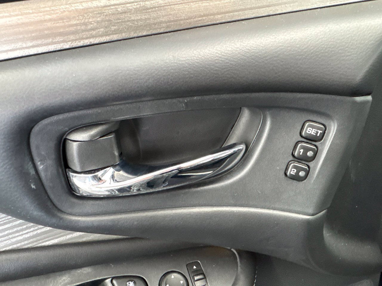 Used 2018 Nissan Murano Platinum w/ Cargo Package FWD image 34