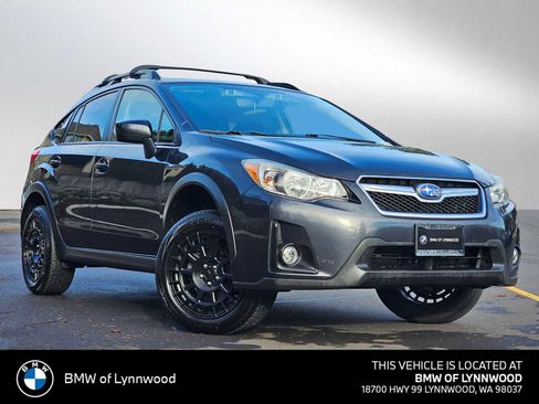 Used 2017 Subaru Crosstrek 2.0i Premium image 1