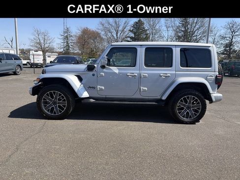 Used 2024 Jeep Wrangler High Altitude AWD/4WD image 2