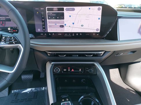 New 2026 Audi Q5 Premium Plus AWD/4WD image 21