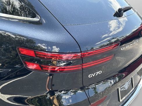 New 2026 Genesis GV70 2.5T Advanced AWD/4WD image 15