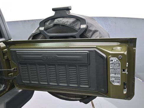 Used 2022 Jeep Wrangler Unlimited Sport image 35